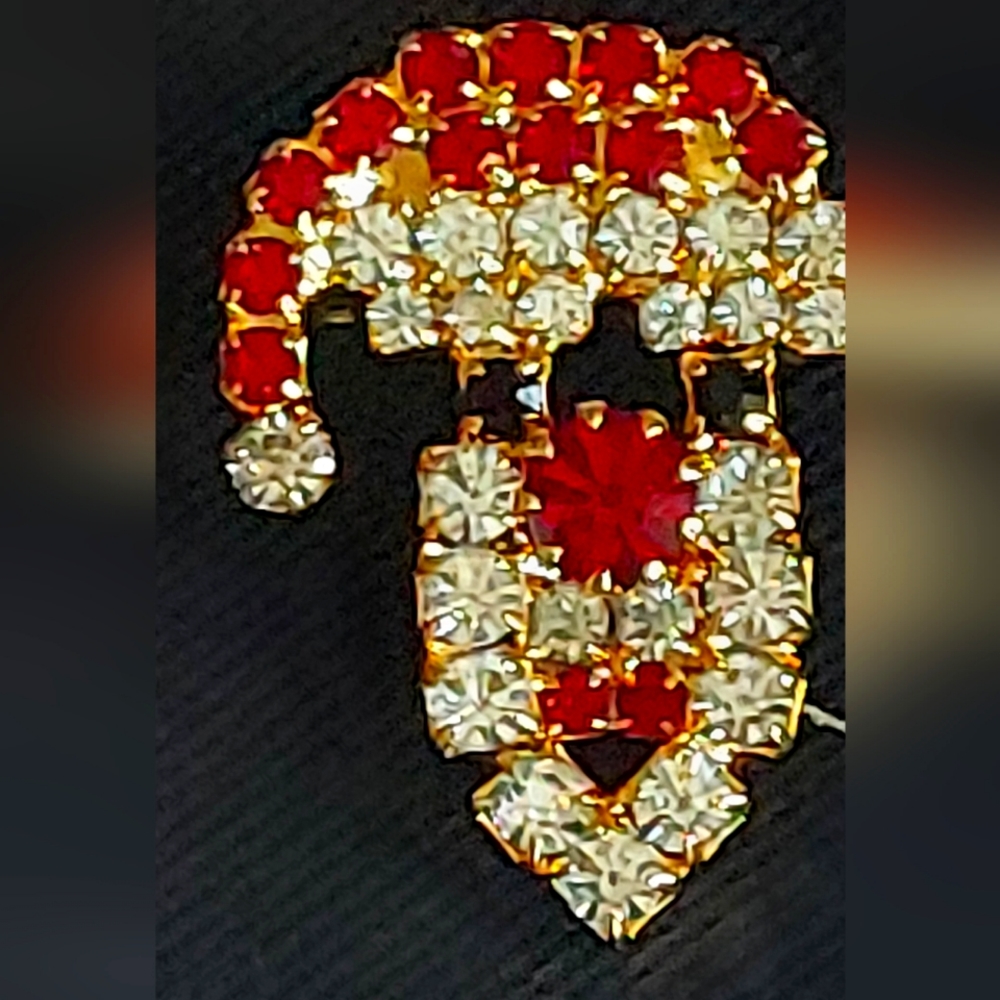 Prong set 1" rhinestone Santa brooch
